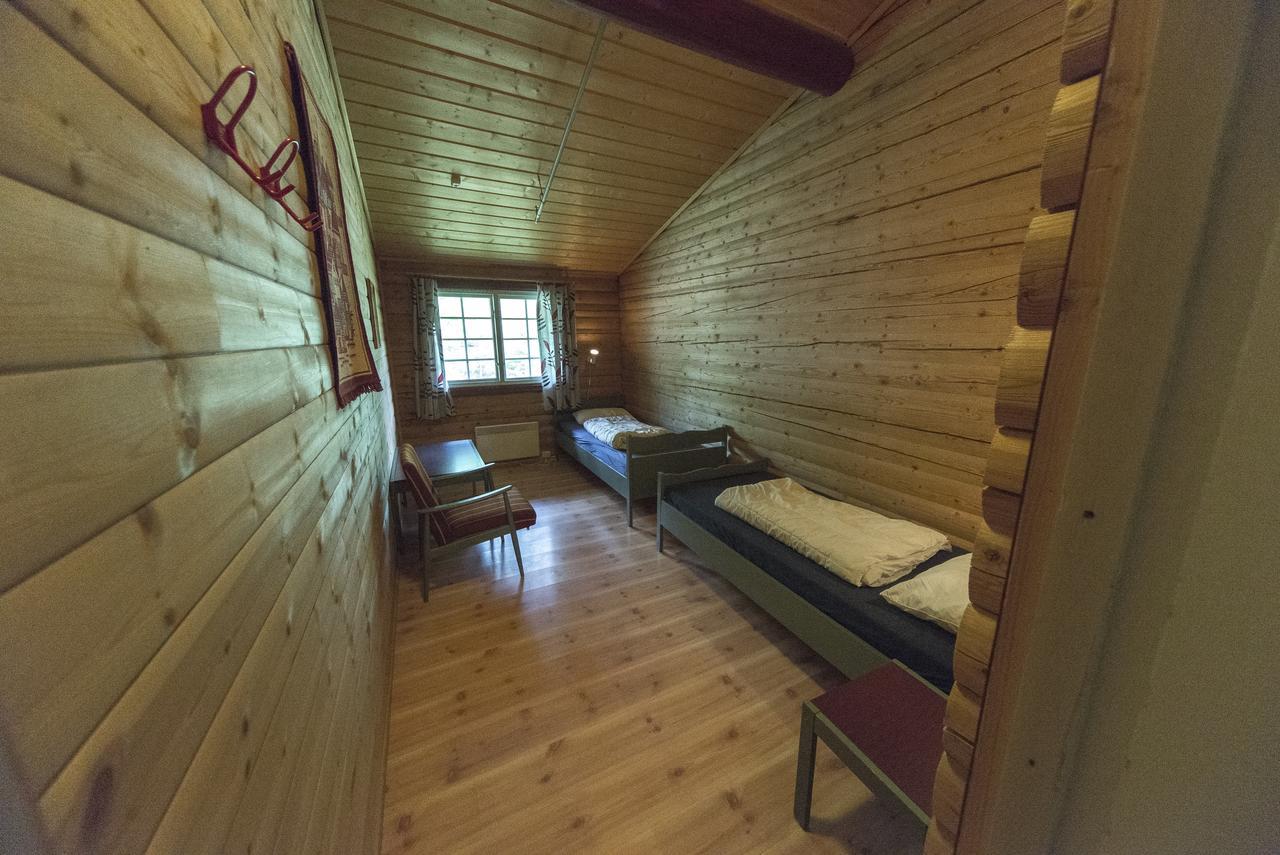 Dombas Hostel Exterior photo