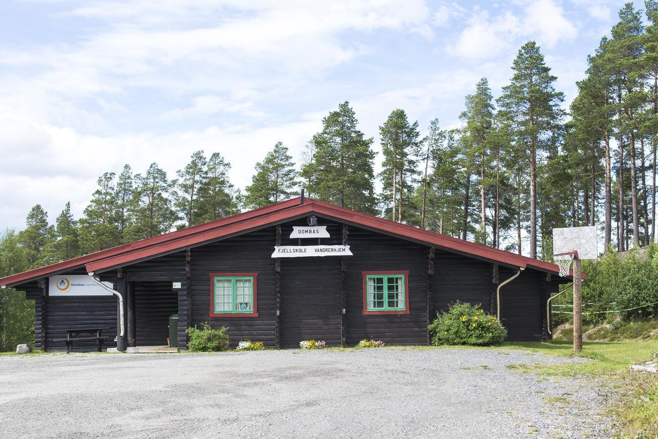 Dombas Hostel Exterior photo