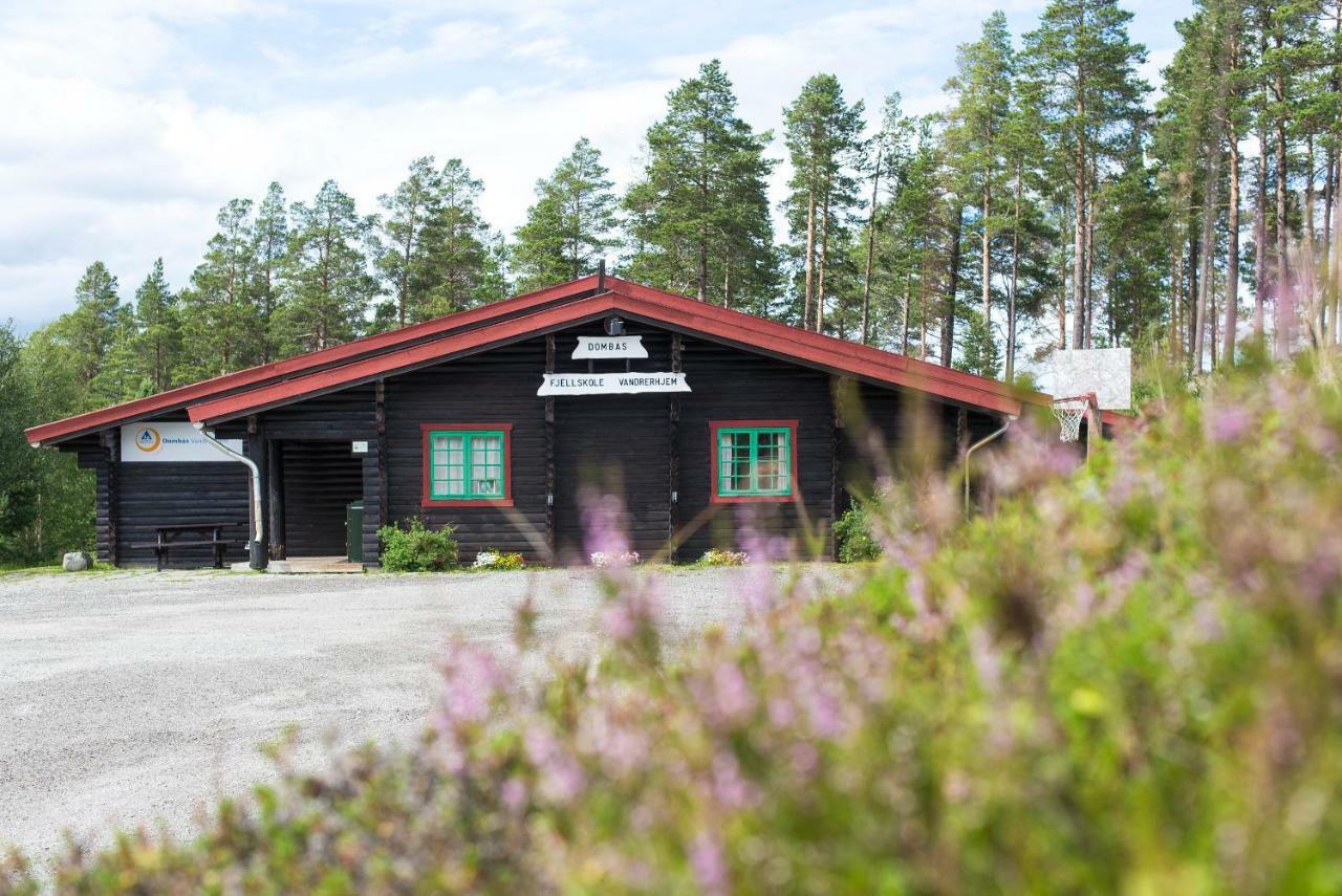 Dombas Hostel Exterior photo